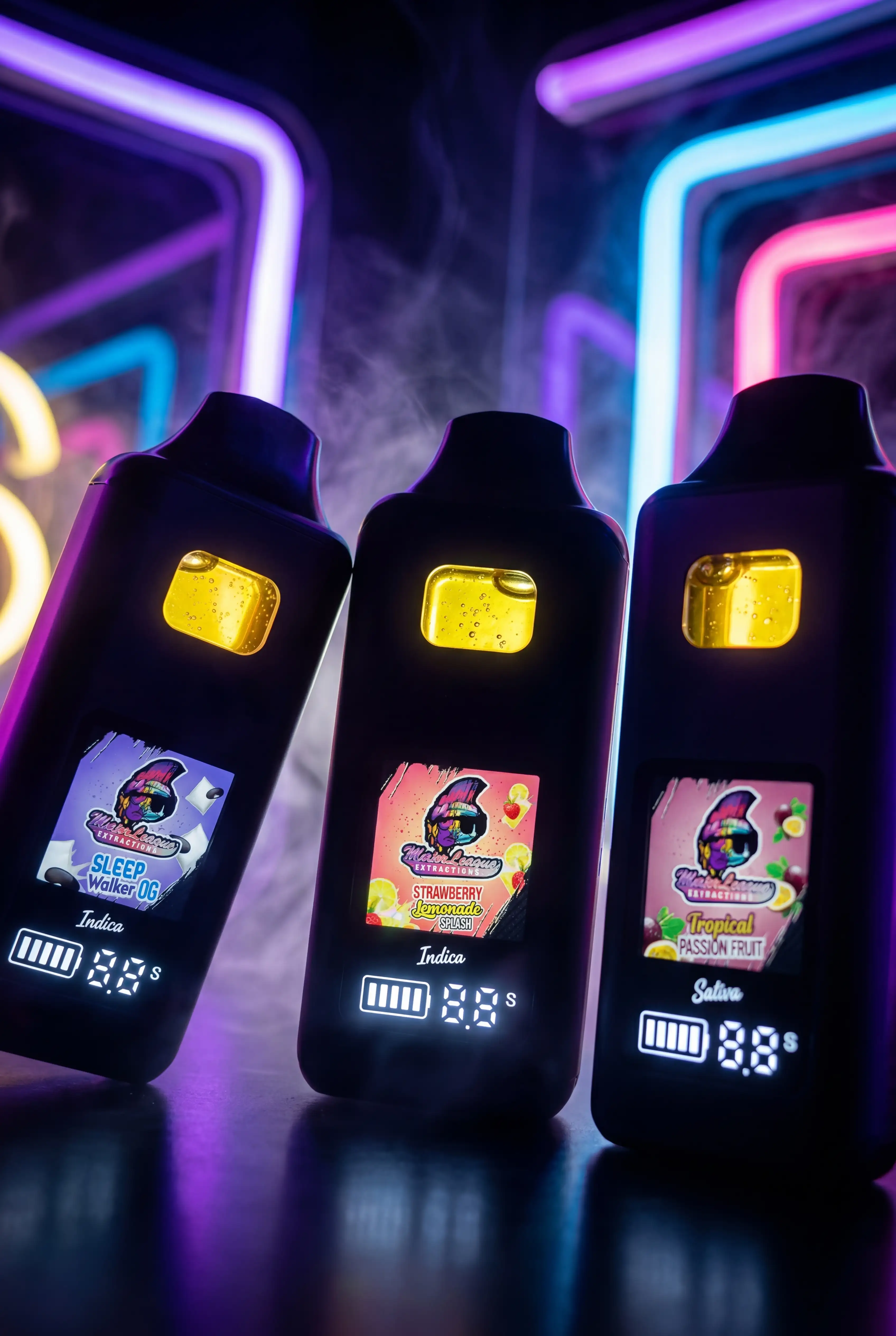 Major League Extractions vape thc jetable trio featuring Sleep Walker OG, Strawberry Lemonade Splash and Tropical Passion Fruit displayed against colorful neon arch backdrop